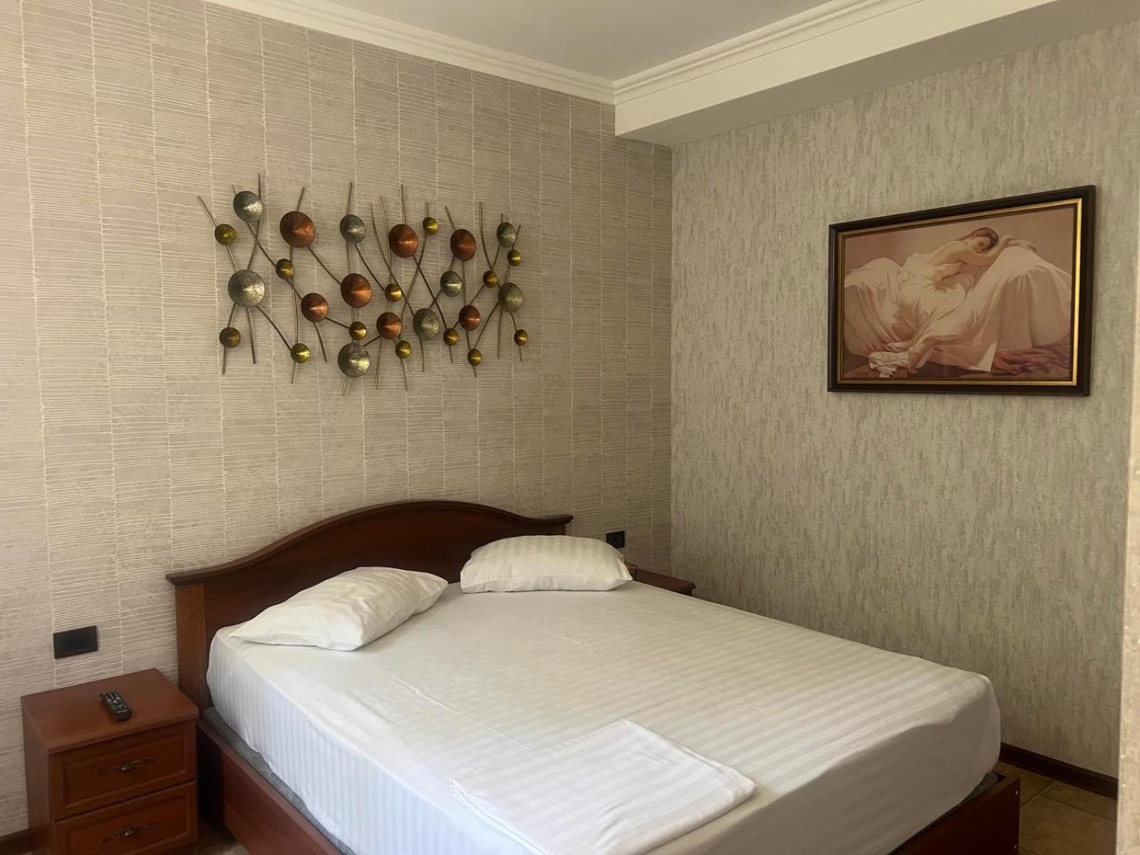Park Avenue Hotel Jerevan Eksteriør bilde
