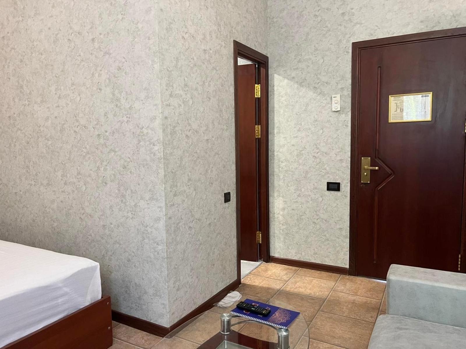 Park Avenue Hotel Jerevan Eksteriør bilde