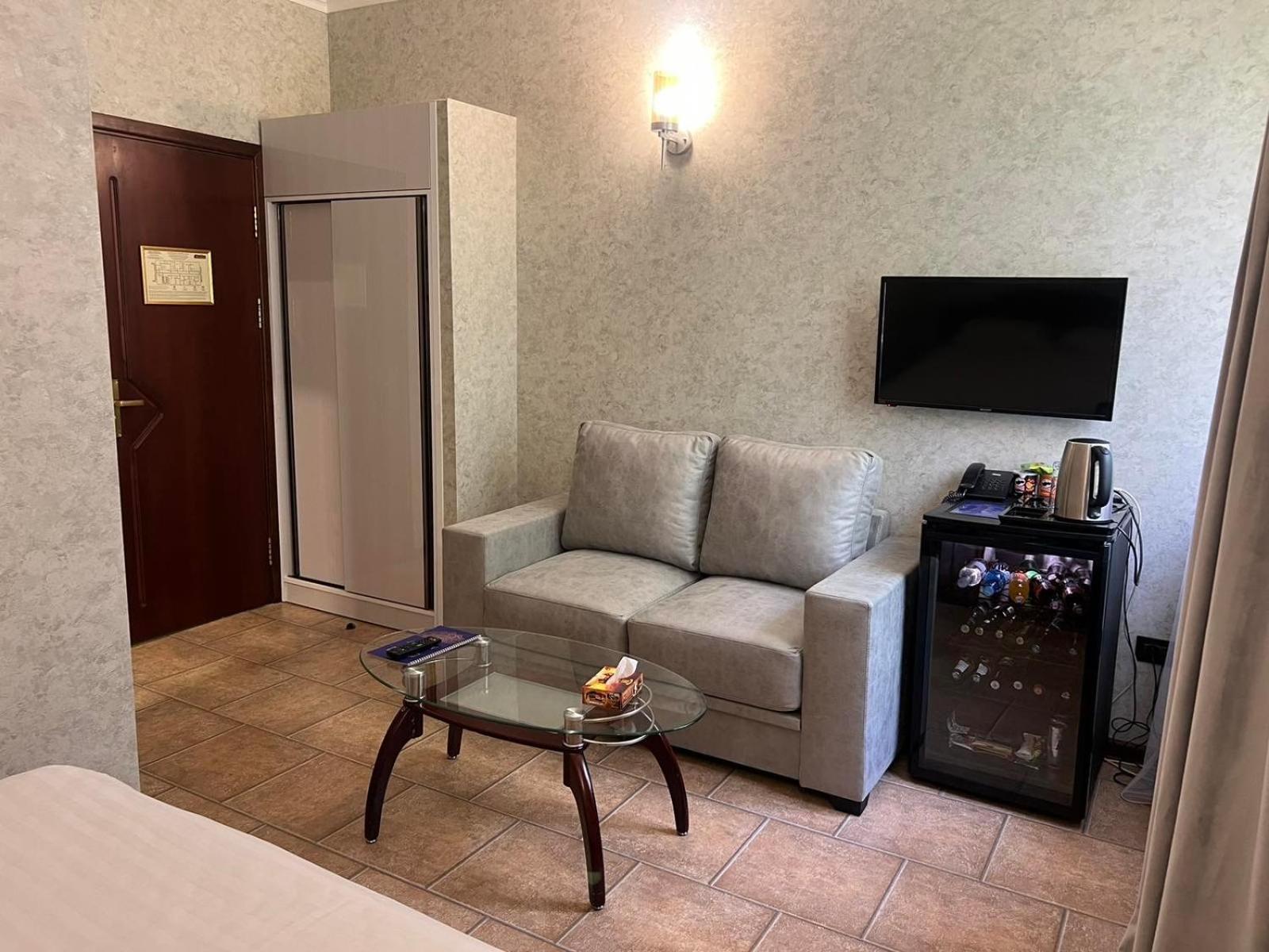 Park Avenue Hotel Jerevan Eksteriør bilde