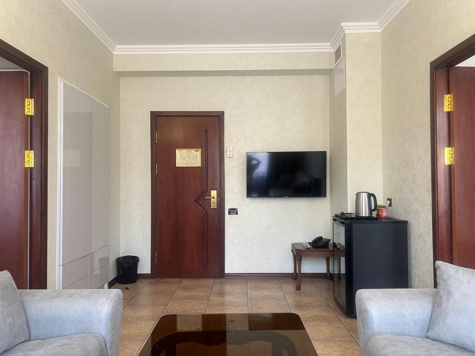 Park Avenue Hotel Jerevan Eksteriør bilde
