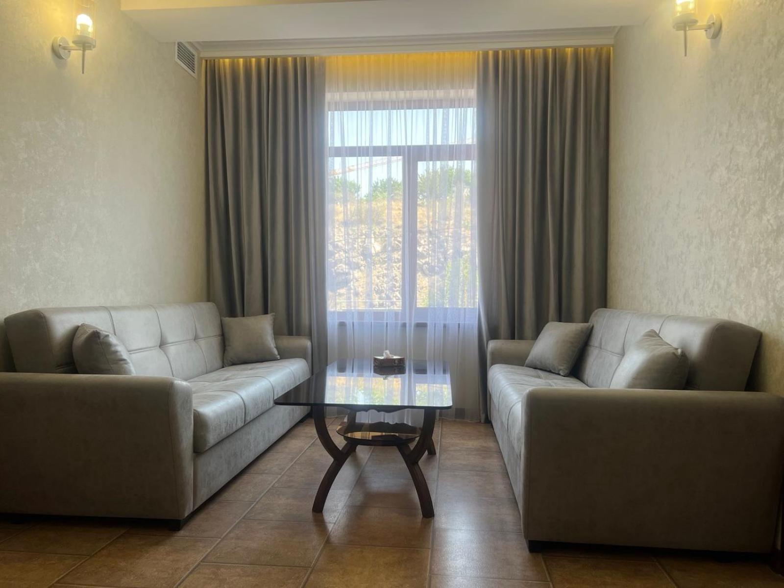 Park Avenue Hotel Jerevan Eksteriør bilde