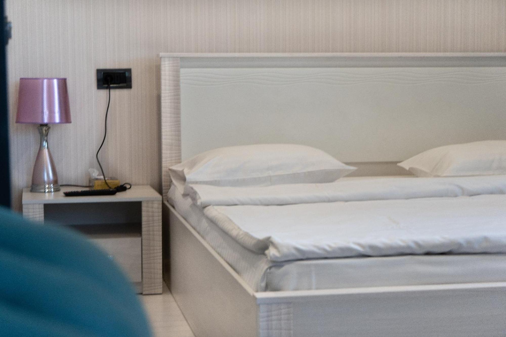 Park Avenue Hotel Jerevan Eksteriør bilde