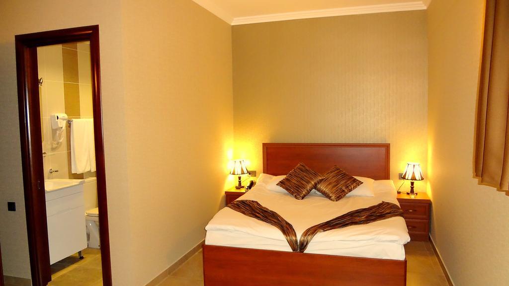 Park Avenue Hotel Jerevan Rom bilde