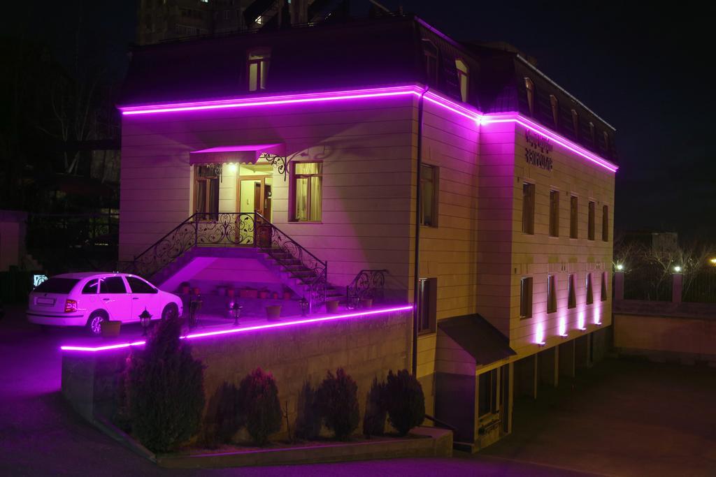 Park Avenue Hotel Jerevan Eksteriør bilde